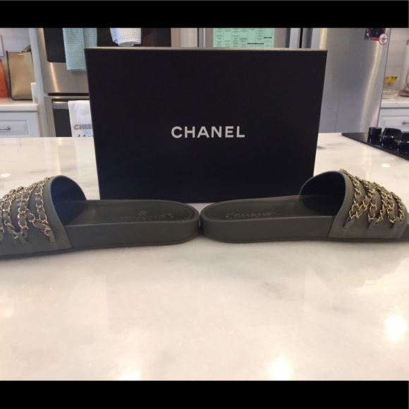 HP 10/5✨ Chanel Tropicana Slides Khaki Size 40/10 - Picture 8 of 8